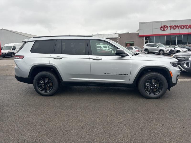 new 2024 Jeep Grand Cherokee L car, priced at $44,949