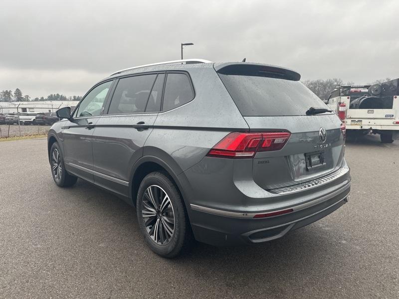 new 2024 Volkswagen Tiguan car, priced at $31,999