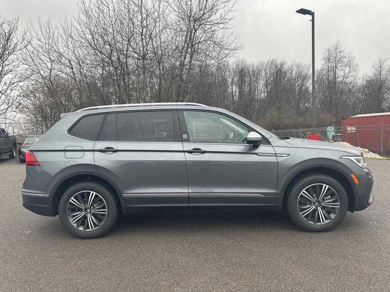 new 2024 Volkswagen Tiguan car, priced at $31,999