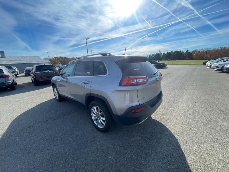 used 2016 Jeep Cherokee car, priced at $14,371