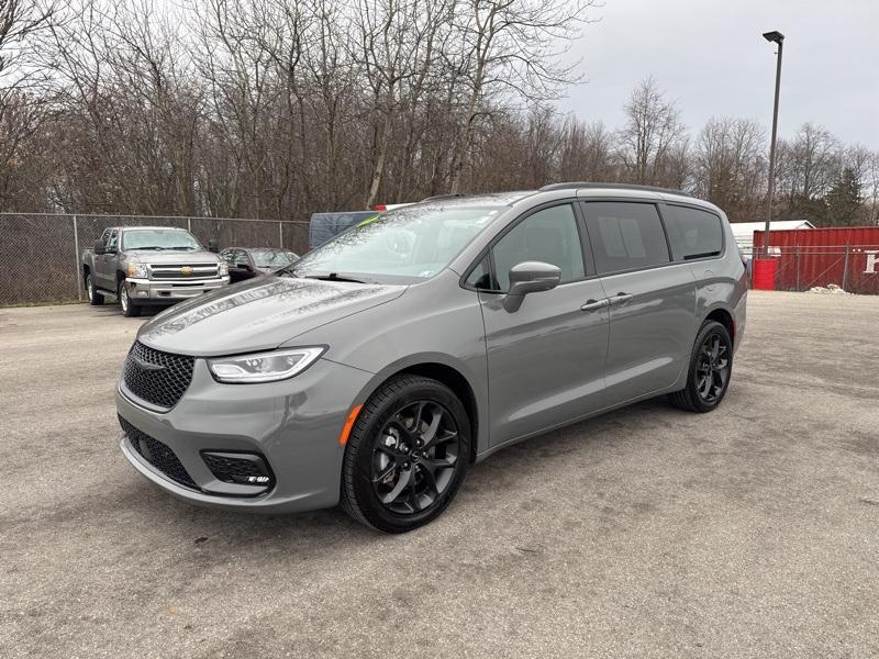 used 2022 Chrysler Pacifica car, priced at $36,987