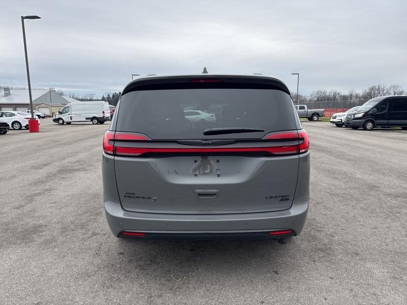 used 2022 Chrysler Pacifica car, priced at $36,987