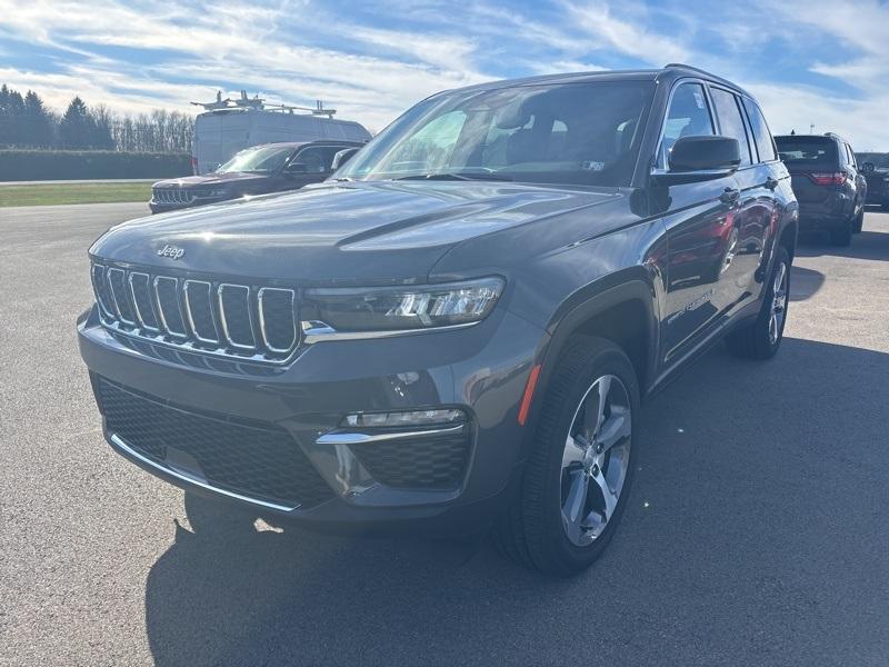 new 2024 Jeep Grand Cherokee car, priced at $47,710