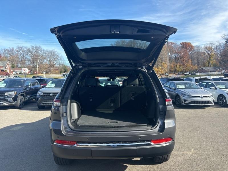 new 2024 Jeep Grand Cherokee car, priced at $47,710