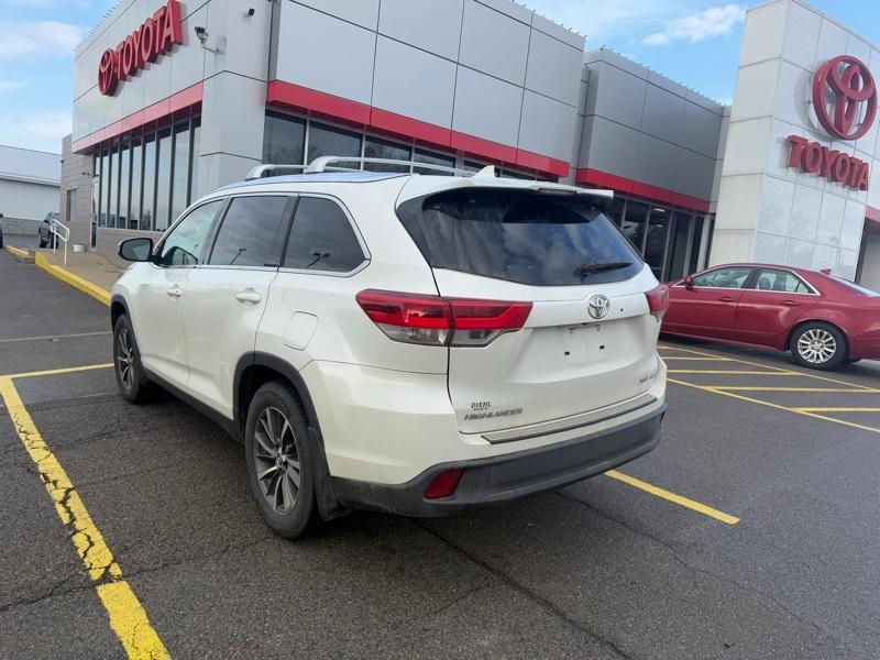 used 2019 Toyota Highlander car, priced at $25,467