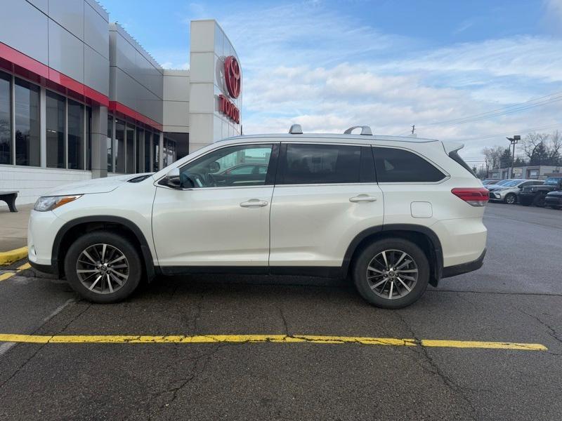 used 2019 Toyota Highlander car, priced at $25,467