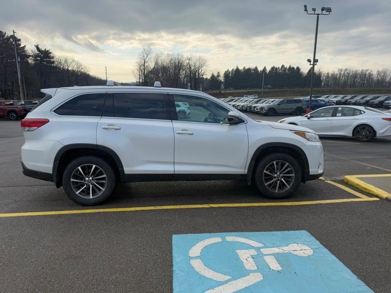 used 2019 Toyota Highlander car, priced at $25,467