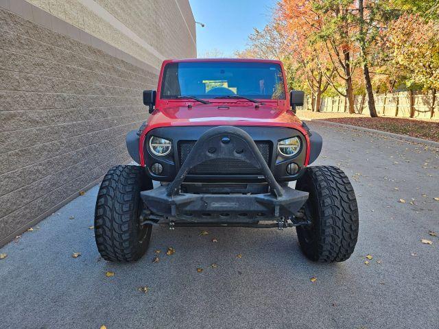 used 2010 Jeep Wrangler Unlimited car, priced at $13,995