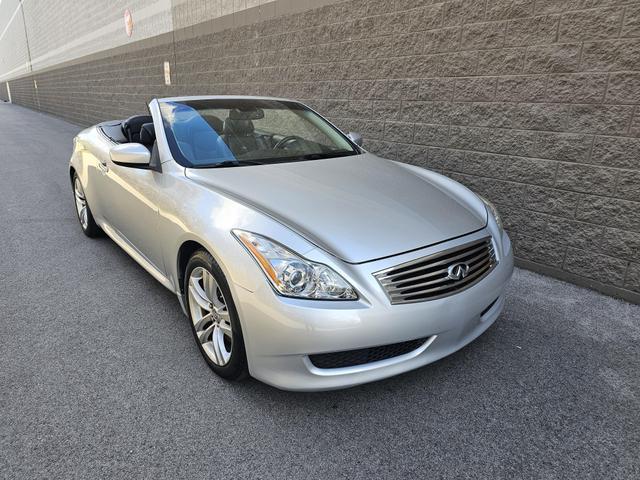 used 2009 INFINITI G37 car, priced at $11,995