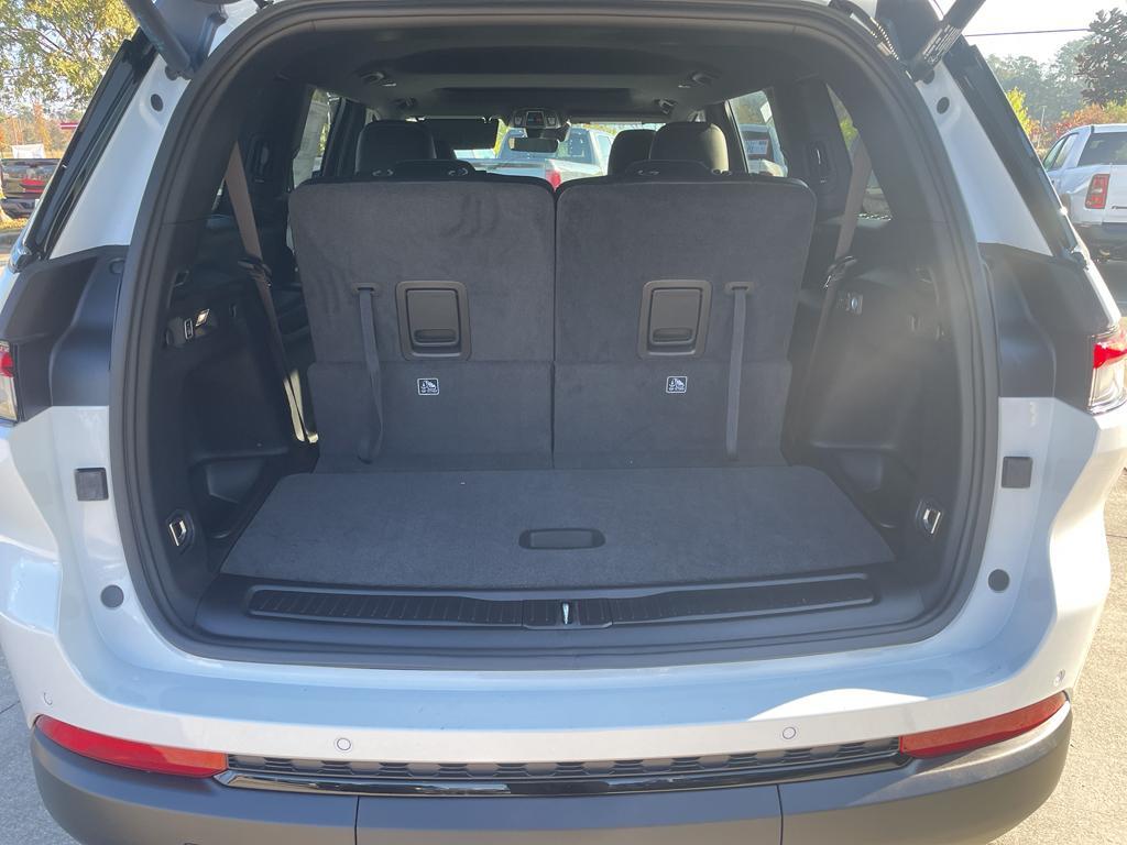 new 2025 Jeep Grand Cherokee L car, priced at $43,275