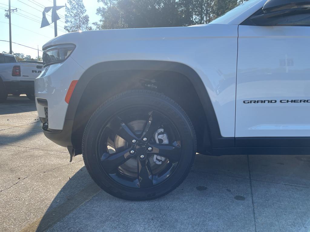 new 2025 Jeep Grand Cherokee L car, priced at $43,275