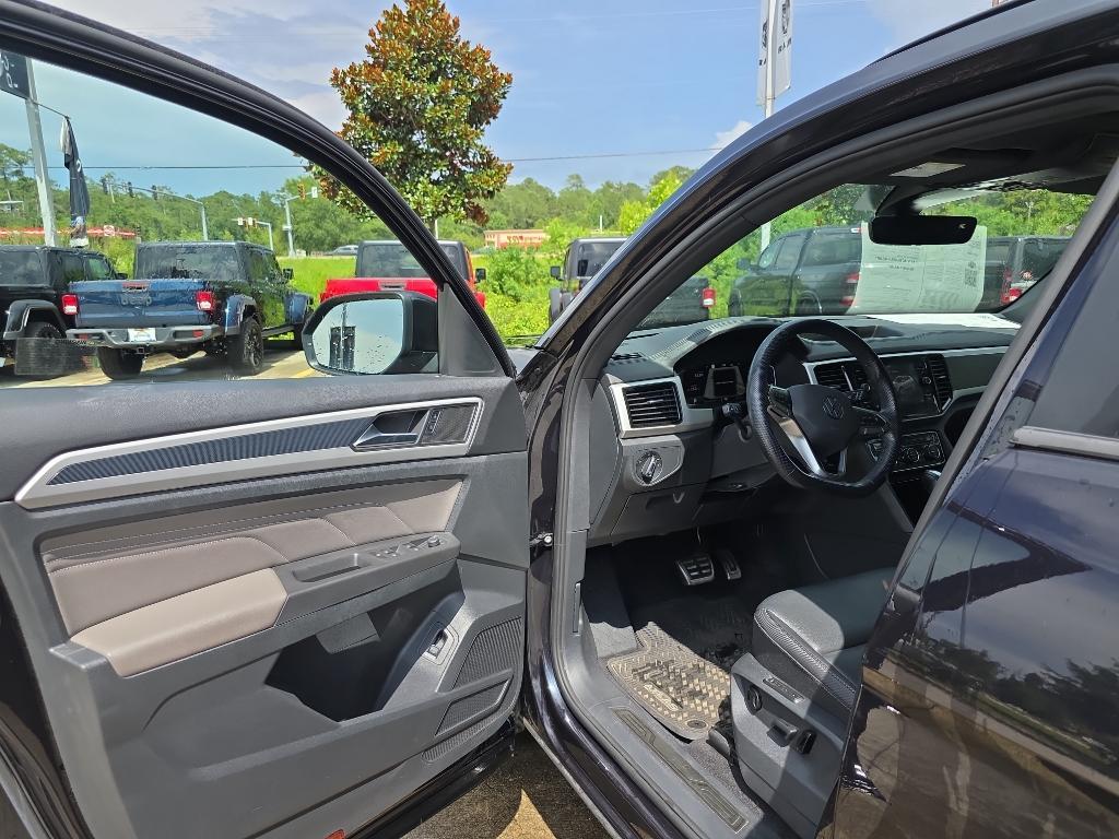used 2023 Volkswagen Atlas Cross Sport car, priced at $28,995