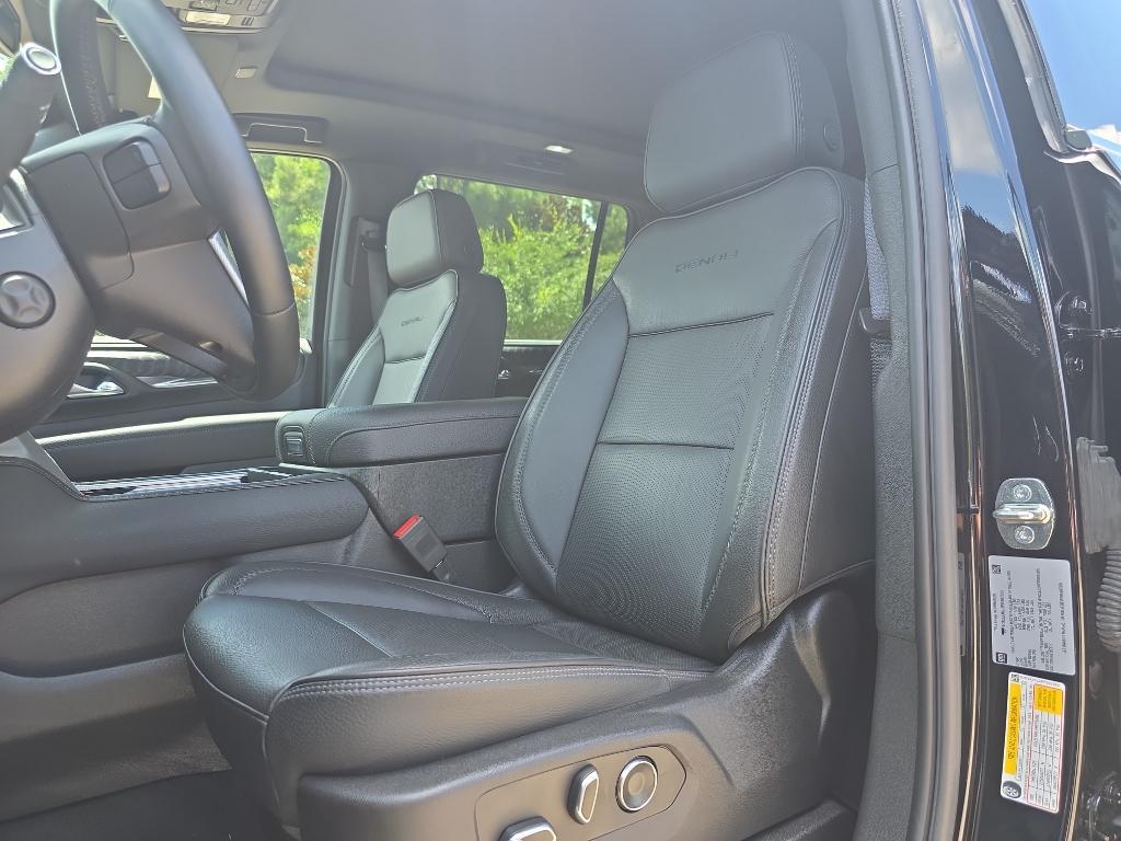 used 2023 GMC Yukon XL car, priced at $68,895