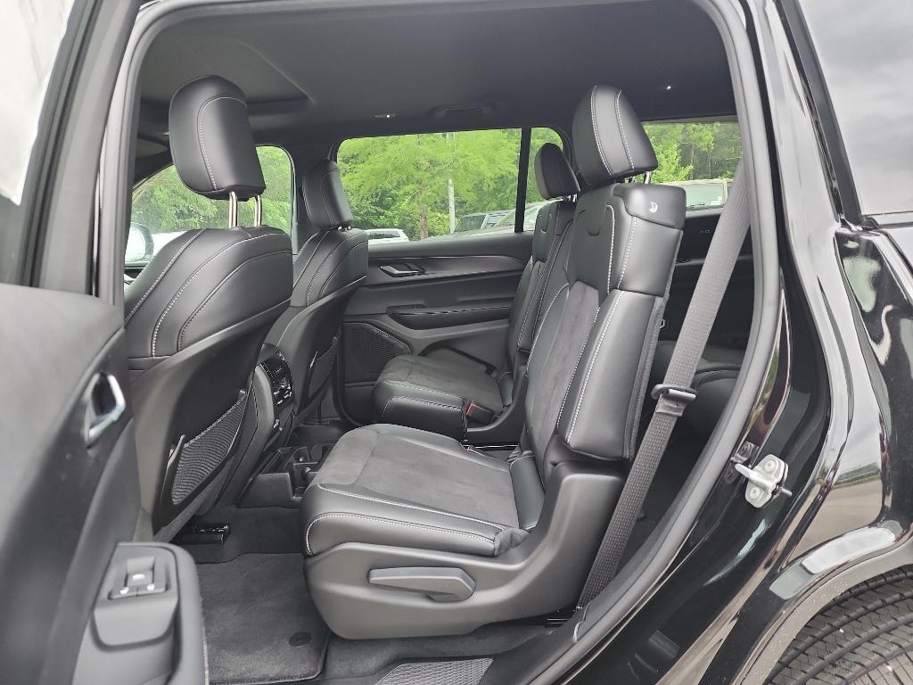 new 2025 Jeep Grand Cherokee L car, priced at $46,170