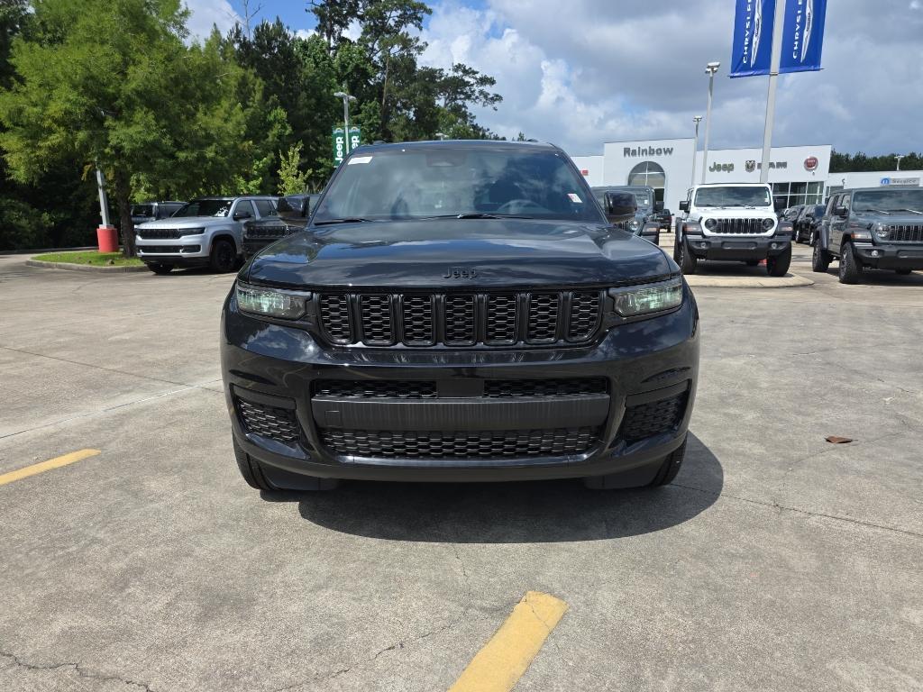 new 2025 Jeep Grand Cherokee L car, priced at $40,670