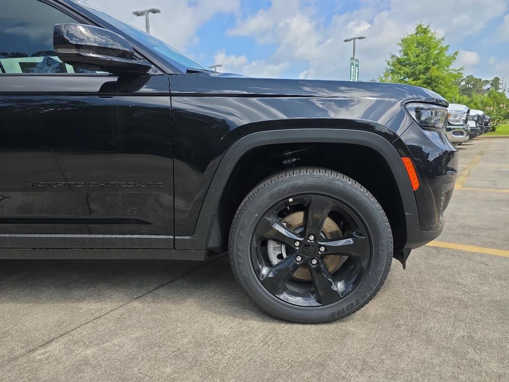 new 2025 Jeep Grand Cherokee L car, priced at $40,670