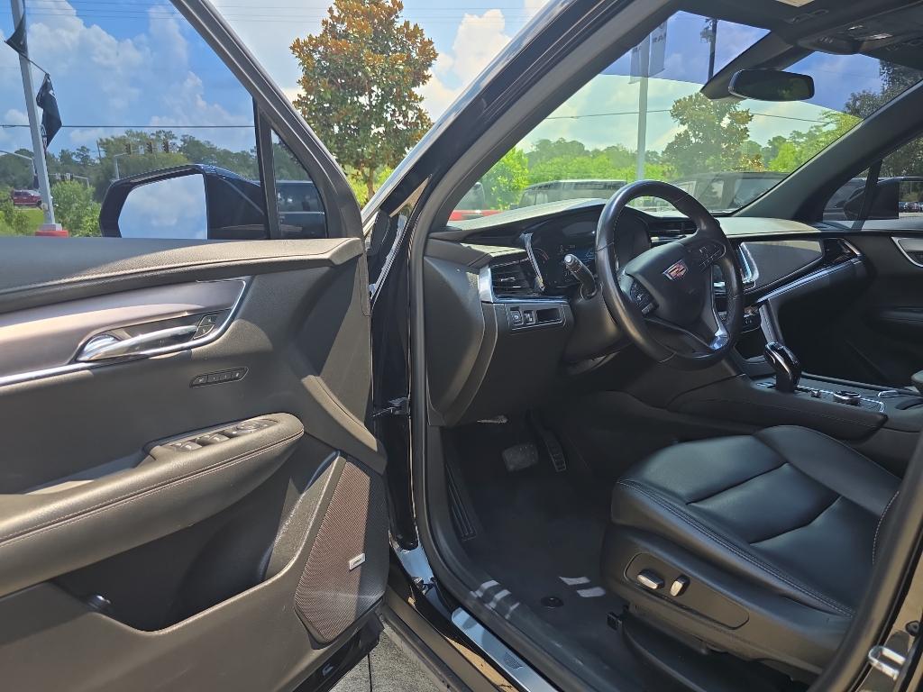 used 2021 Cadillac XT6 car, priced at $26,995