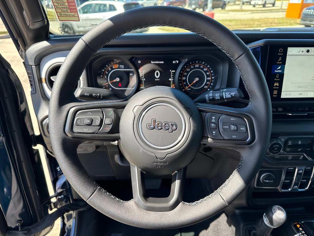 new 2025 Jeep Wrangler car, priced at $48,560