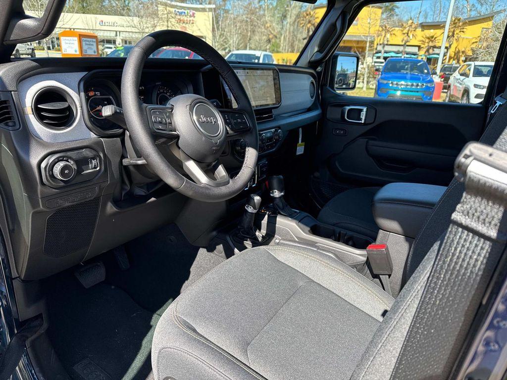 new 2025 Jeep Wrangler car, priced at $48,560