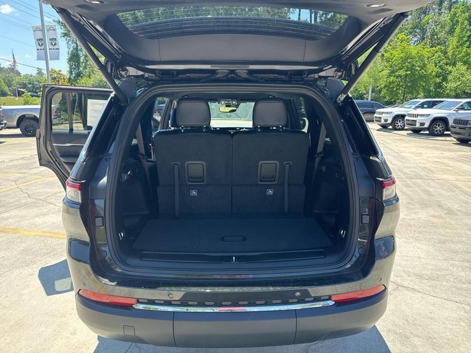 new 2024 Jeep Grand Cherokee L car, priced at $45,720