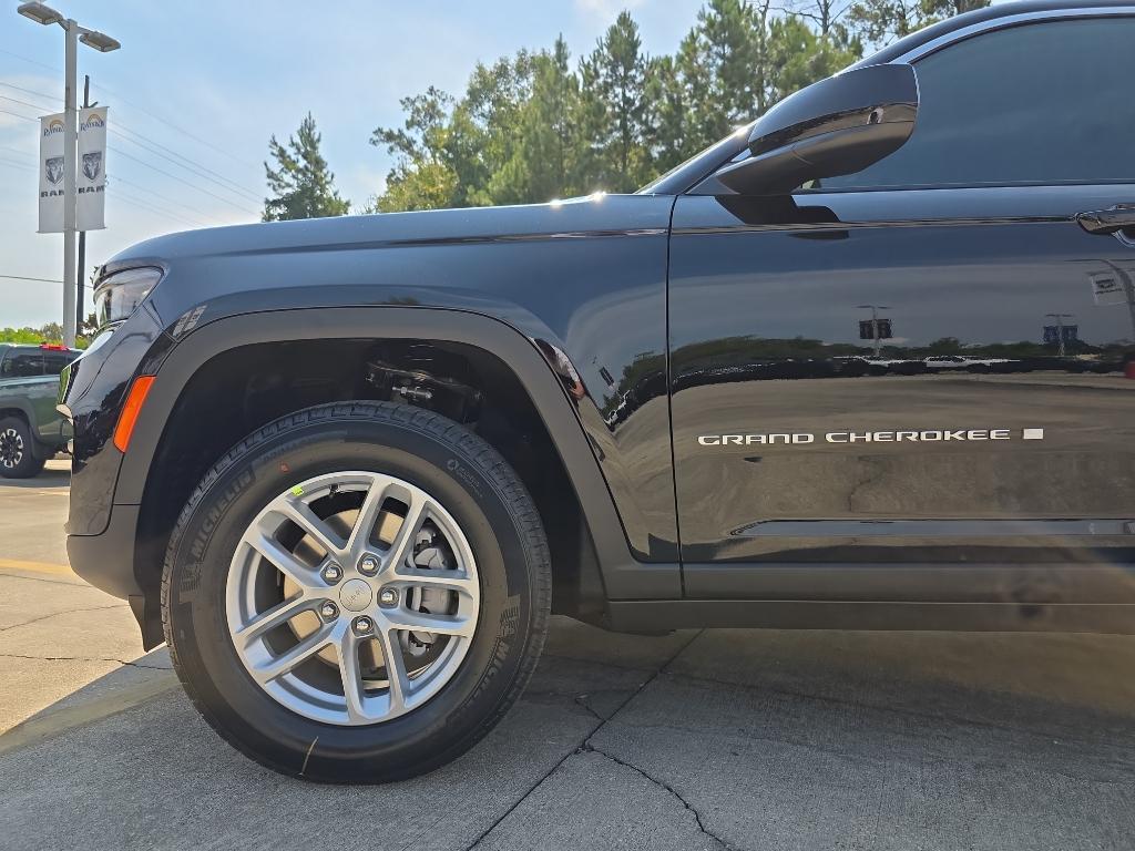 new 2025 Jeep Grand Cherokee car, priced at $38,170