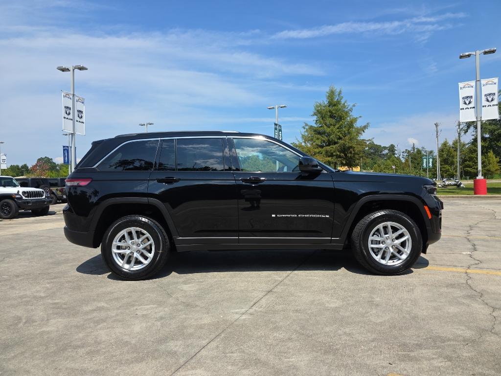 new 2025 Jeep Grand Cherokee car, priced at $38,170