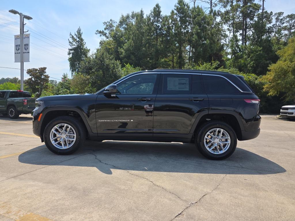 new 2025 Jeep Grand Cherokee car, priced at $38,170