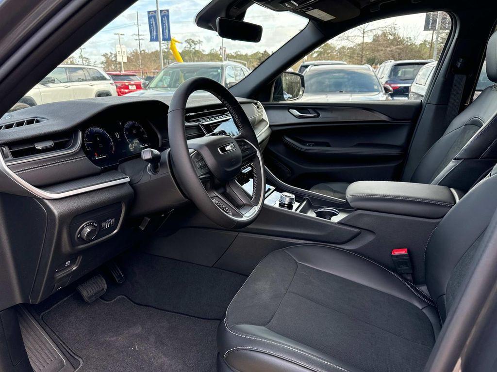new 2025 Jeep Grand Cherokee L car, priced at $44,515