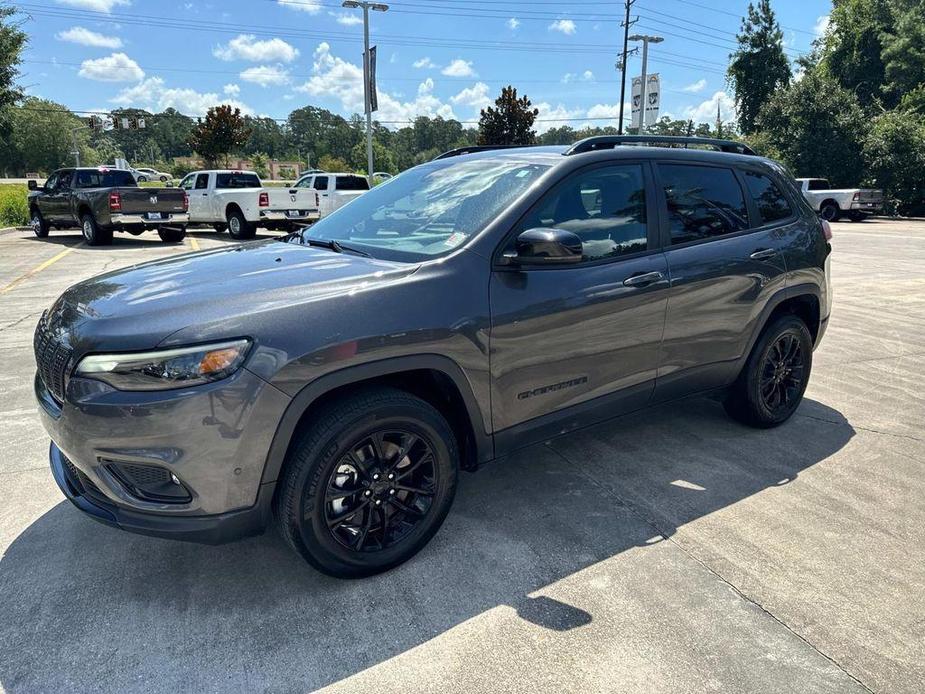 used 2023 Jeep Cherokee car, priced at $24,795