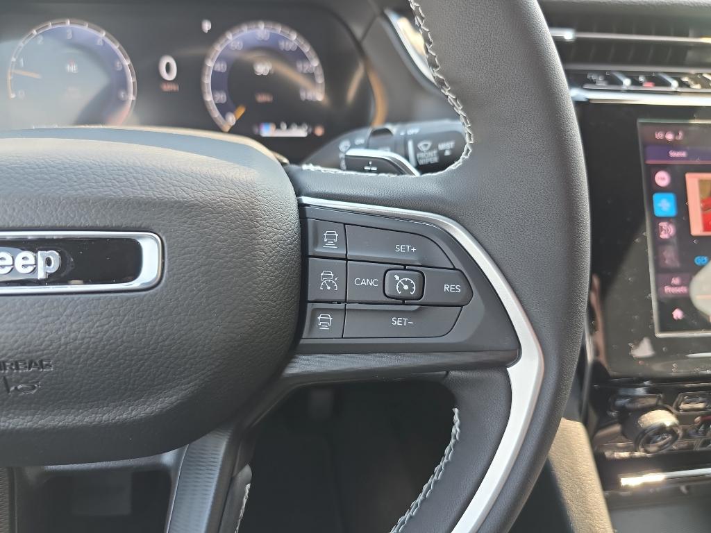 new 2025 Jeep Grand Cherokee car, priced at $38,170