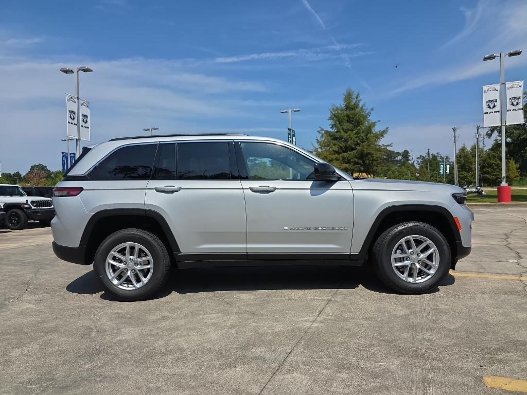 new 2025 Jeep Grand Cherokee car, priced at $38,170