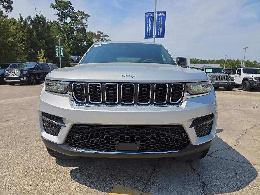 new 2025 Jeep Grand Cherokee car, priced at $38,170