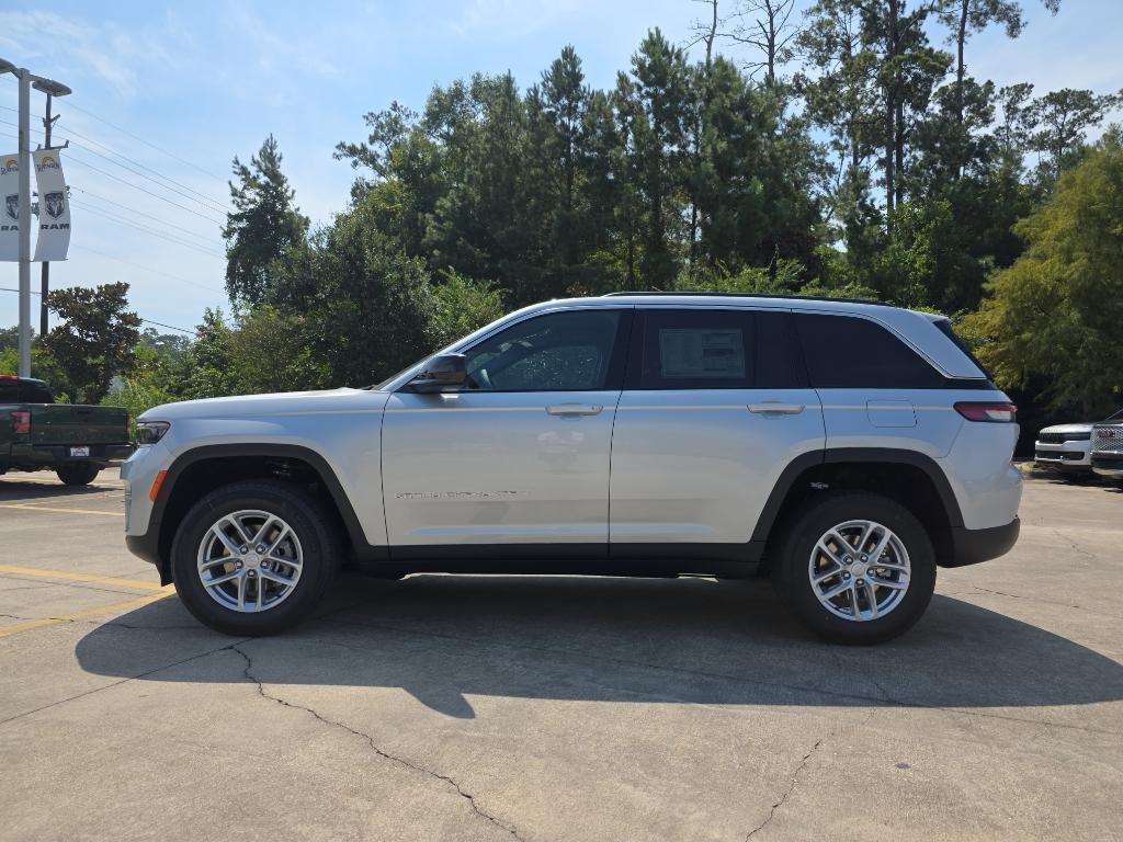 new 2025 Jeep Grand Cherokee car, priced at $38,170