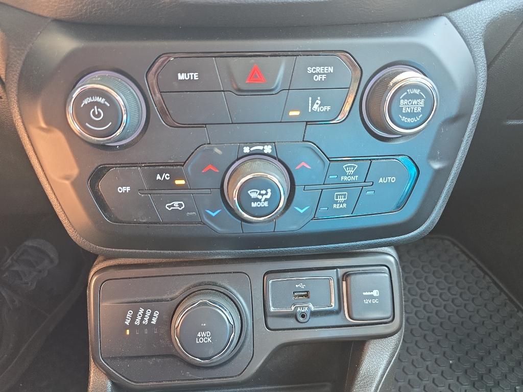 used 2022 Jeep Renegade car, priced at $18,995