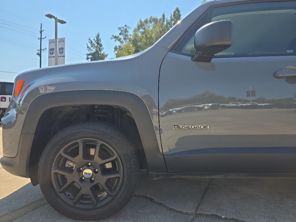 used 2022 Jeep Renegade car, priced at $18,995