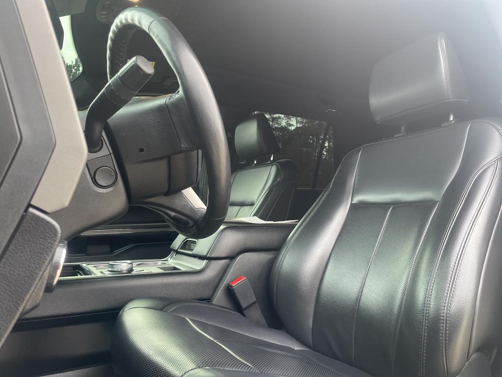 used 2021 Ford Expedition car, priced at $31,950