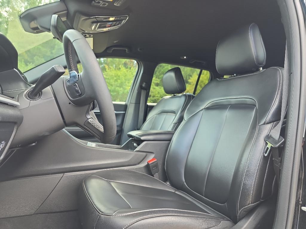 used 2024 Jeep Grand Cherokee car, priced at $31,995