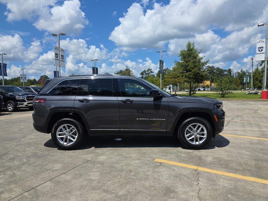 new 2025 Jeep Grand Cherokee car, priced at $39,165