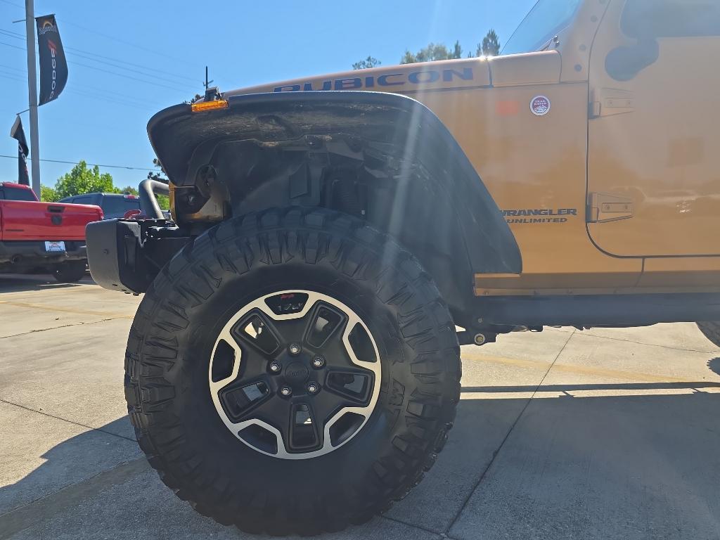used 2014 Jeep Wrangler Unlimited car, priced at $17,995