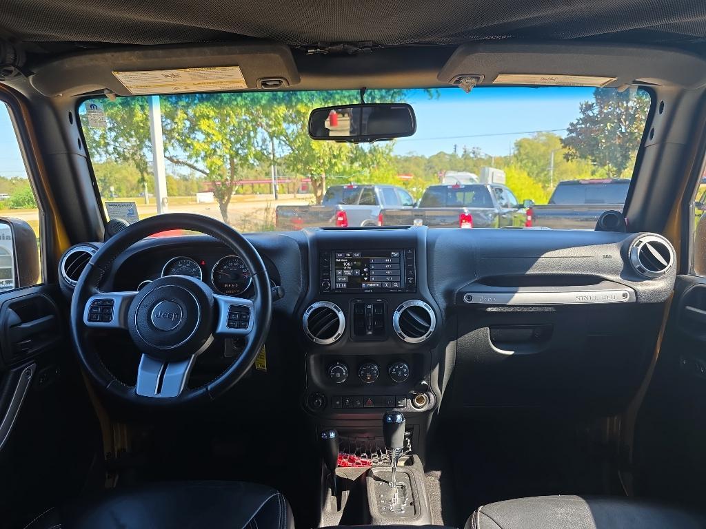 used 2014 Jeep Wrangler Unlimited car, priced at $17,995