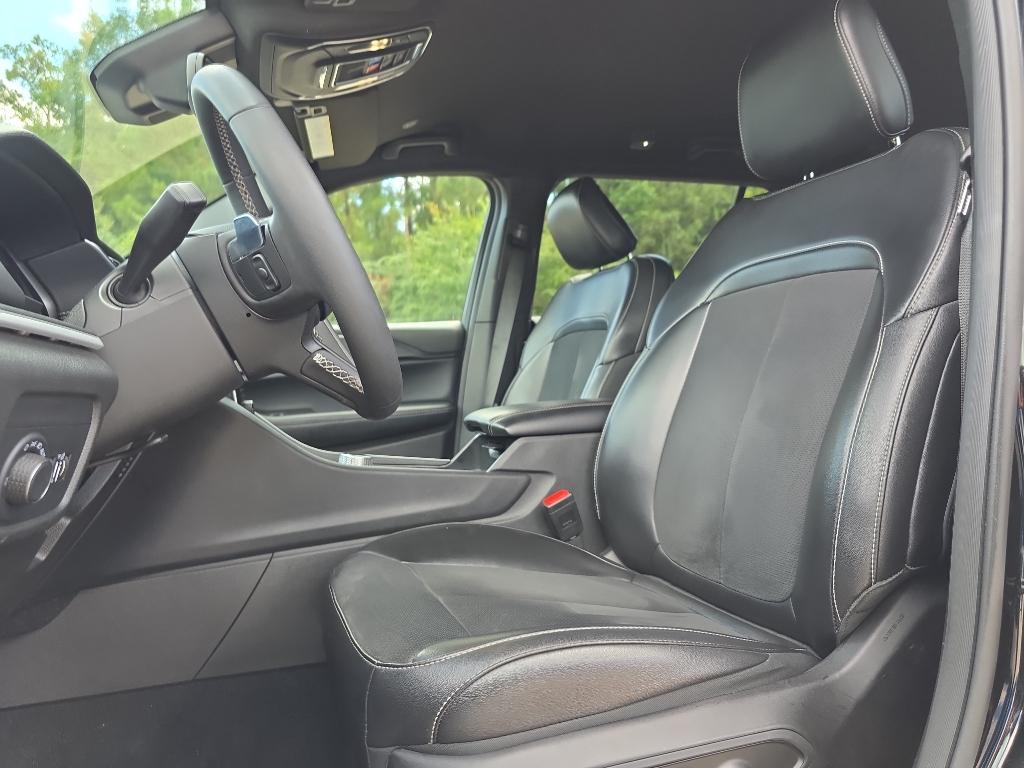 used 2024 Jeep Grand Cherokee L car, priced at $30,495