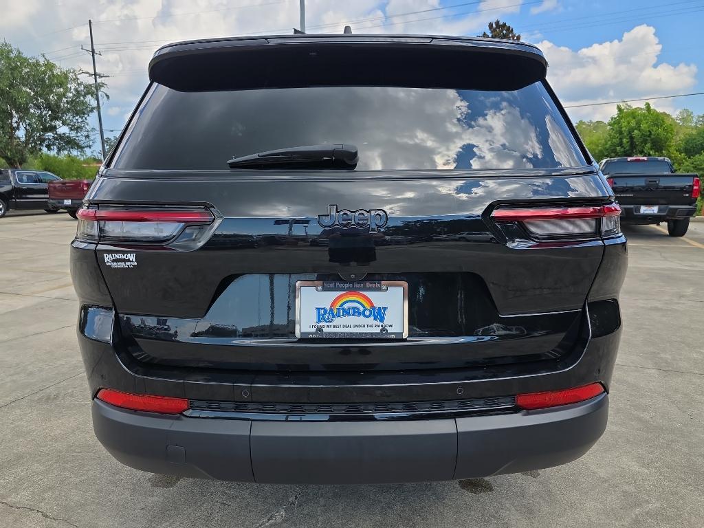 used 2024 Jeep Grand Cherokee L car, priced at $30,495
