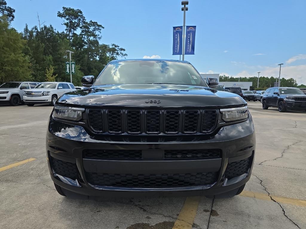 used 2024 Jeep Grand Cherokee L car, priced at $30,495