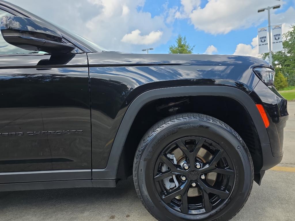 used 2024 Jeep Grand Cherokee L car, priced at $30,495