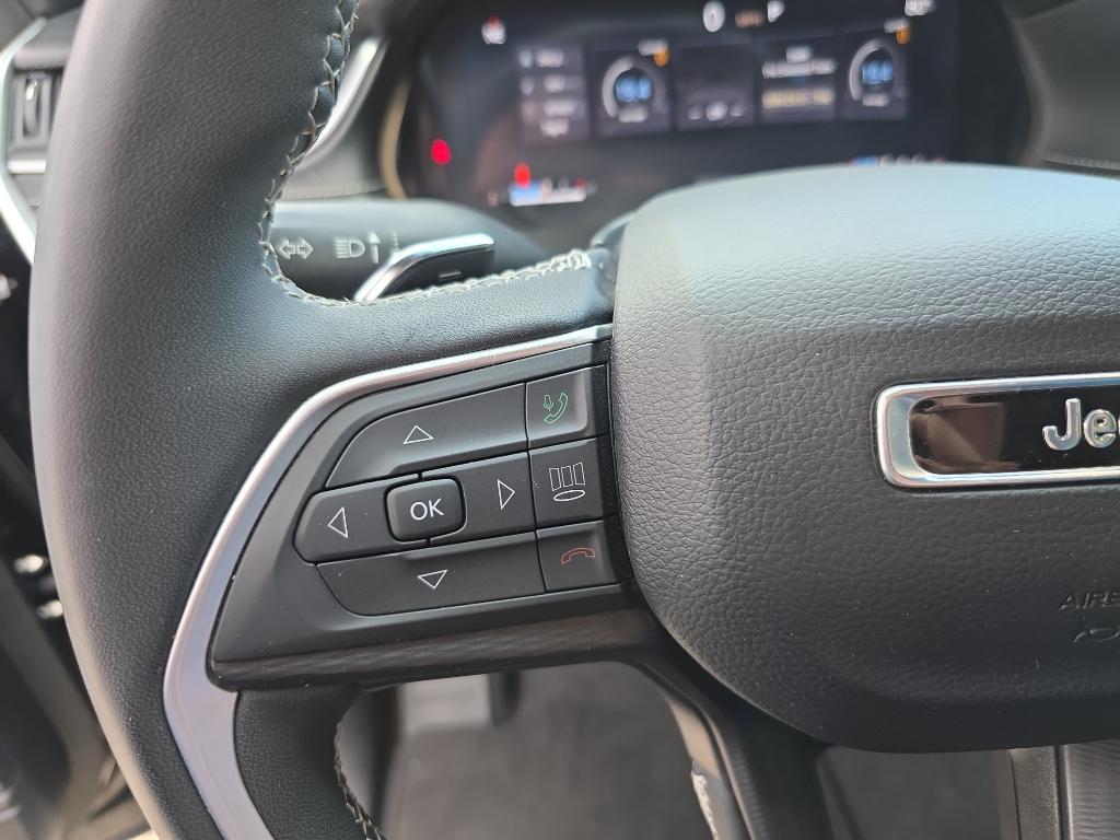 used 2024 Jeep Grand Cherokee L car, priced at $30,495