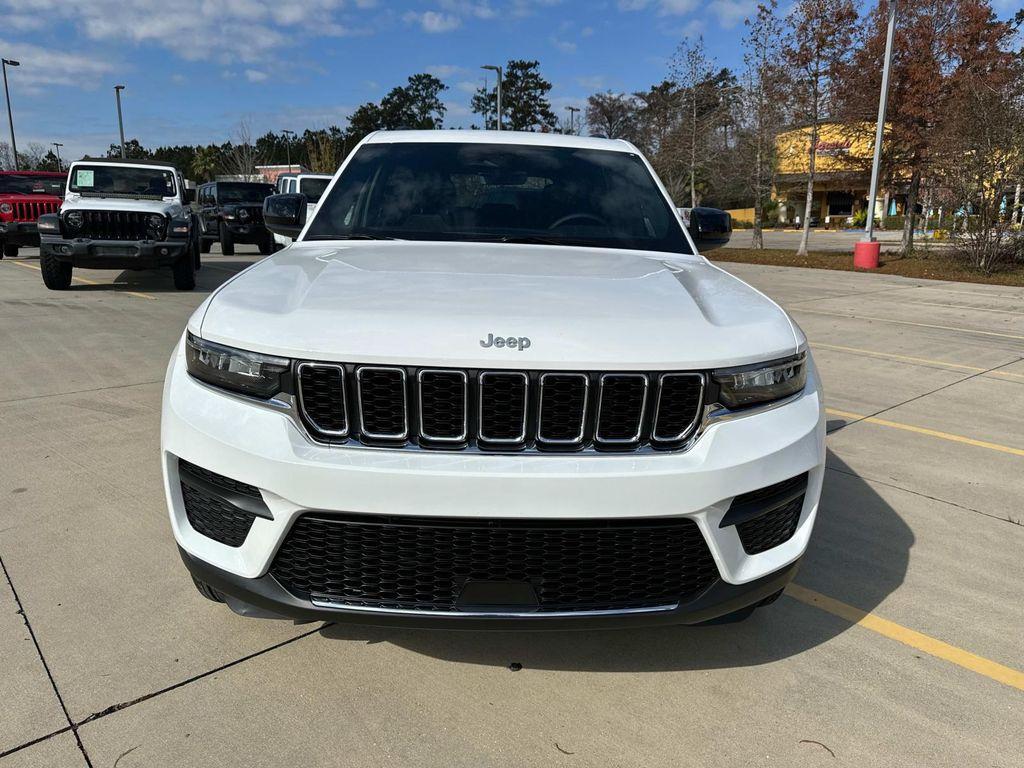 new 2025 Jeep Grand Cherokee car, priced at $38,089