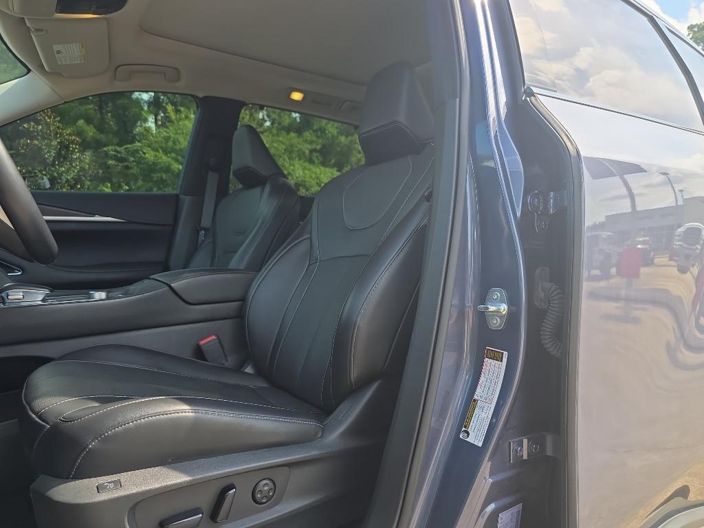 used 2022 INFINITI QX60 car, priced at $38,595
