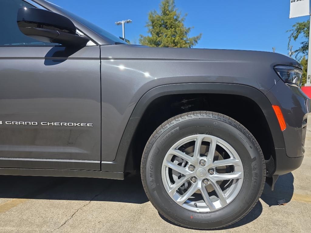 new 2025 Jeep Grand Cherokee car, priced at $37,915