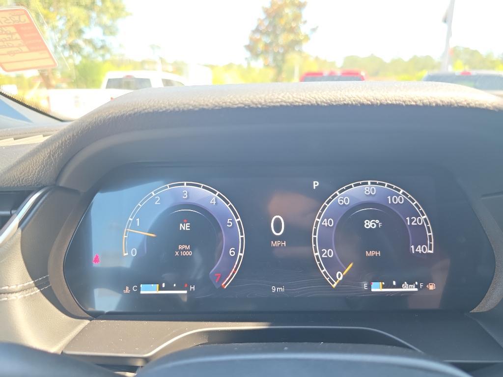 new 2025 Jeep Grand Cherokee car, priced at $37,915