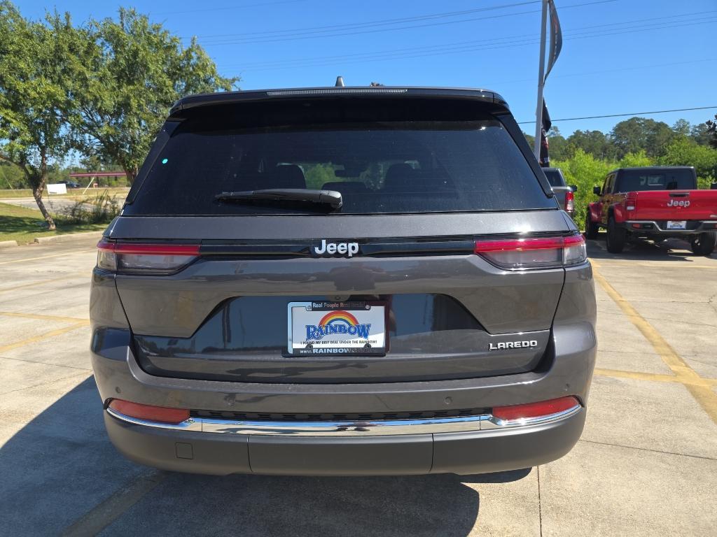 new 2025 Jeep Grand Cherokee car, priced at $37,915